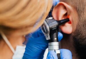 Kulak Çınlaması (Tinnitus) Neden Olur? Çözüm ve Rahatlatma Yöntemleri